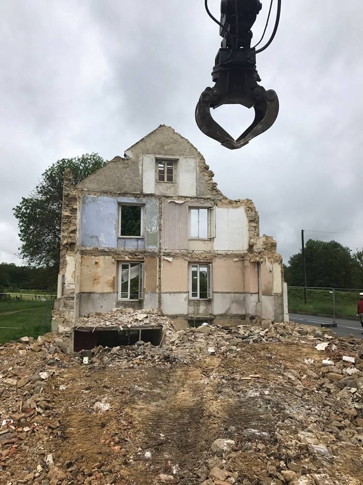 Travaux de démolition de maisons, bâtiments, granges et industries aux alentours de Belfort et Mulhouse Guebwiller 4